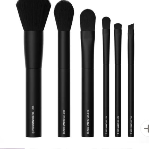 Impressions X Hello Kitty Just Slay 6-Piece Brush Set - Picture 4 of 9